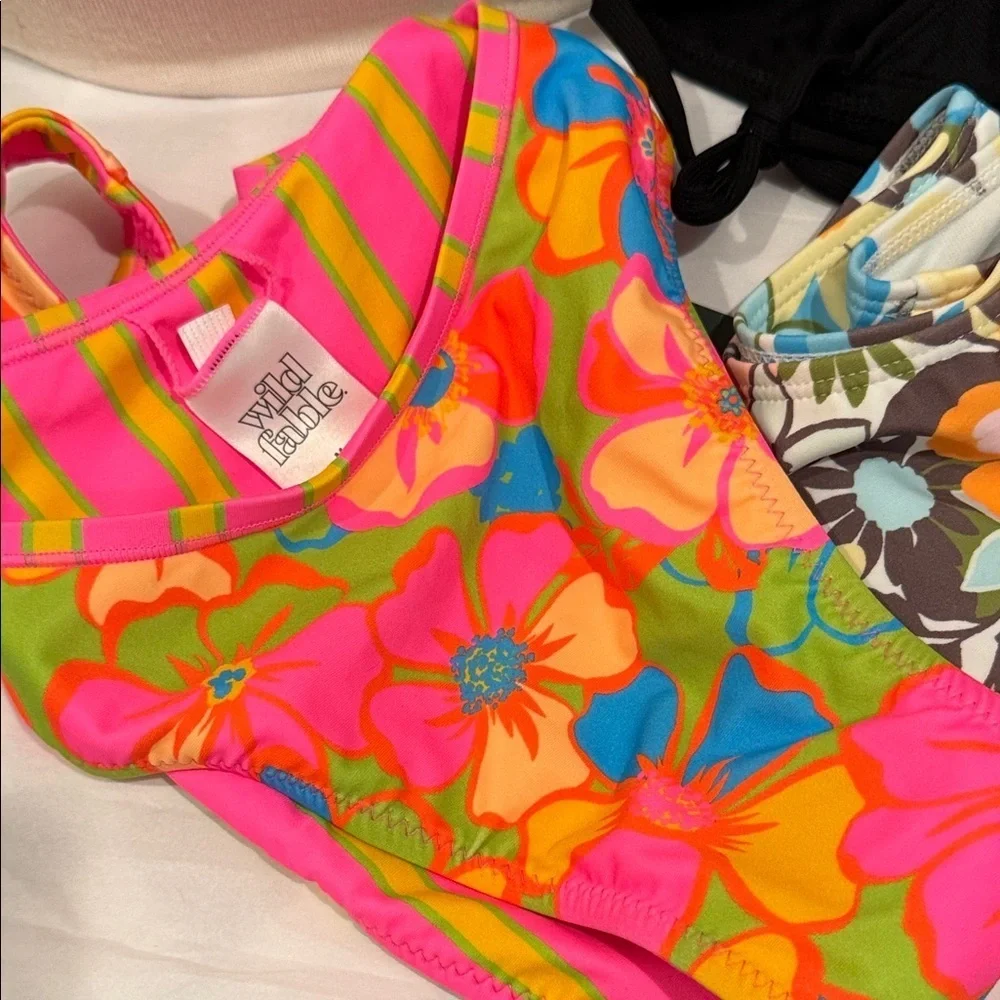 Wild Fable Shade Shore Swimsuit Bundle Medium Floral Black Green Pink